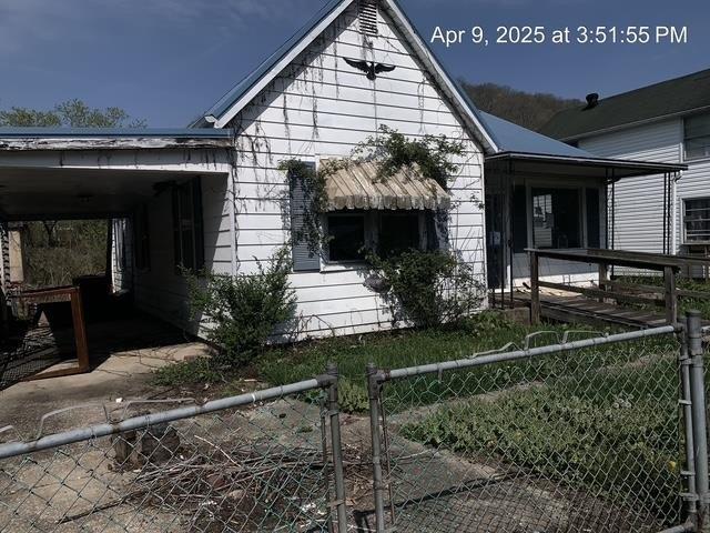 Currently Displayed Property Photo