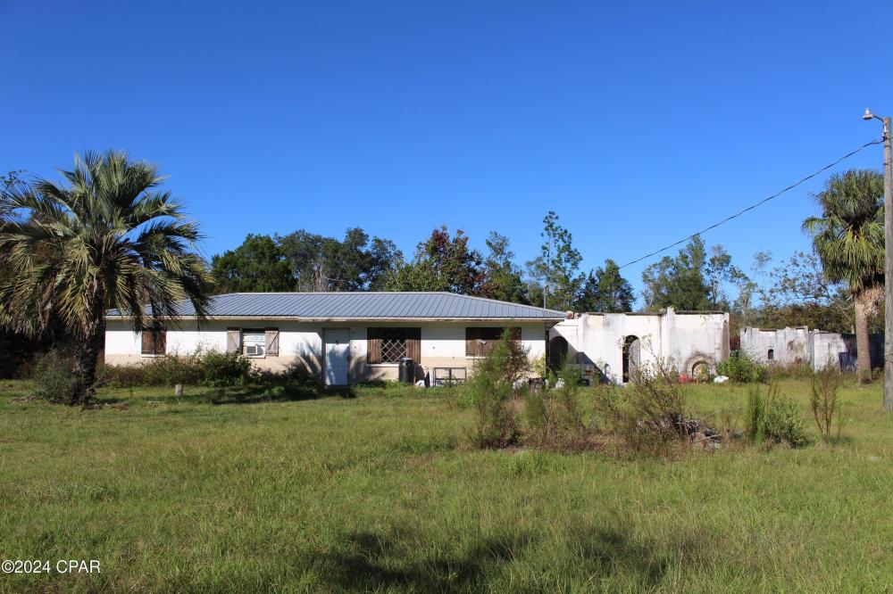 Currently Displayed Property Photo
