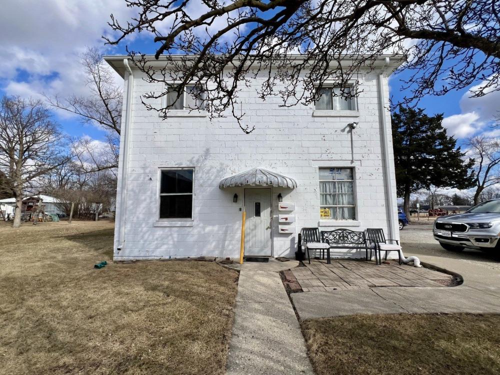 Currently Displayed Property Photo