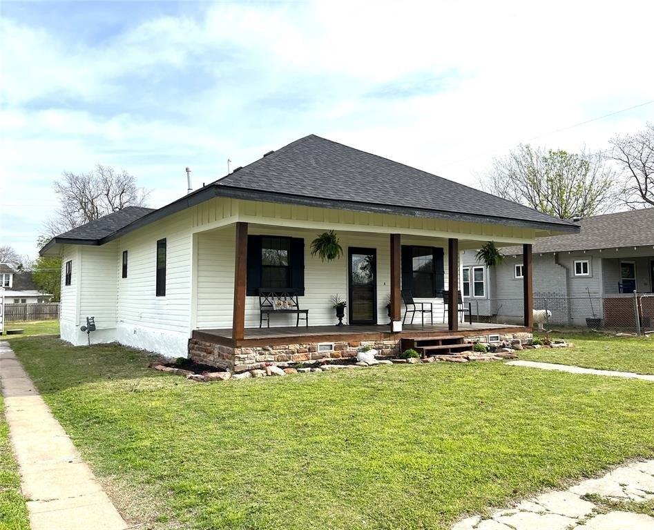 Currently Displayed Property Photo