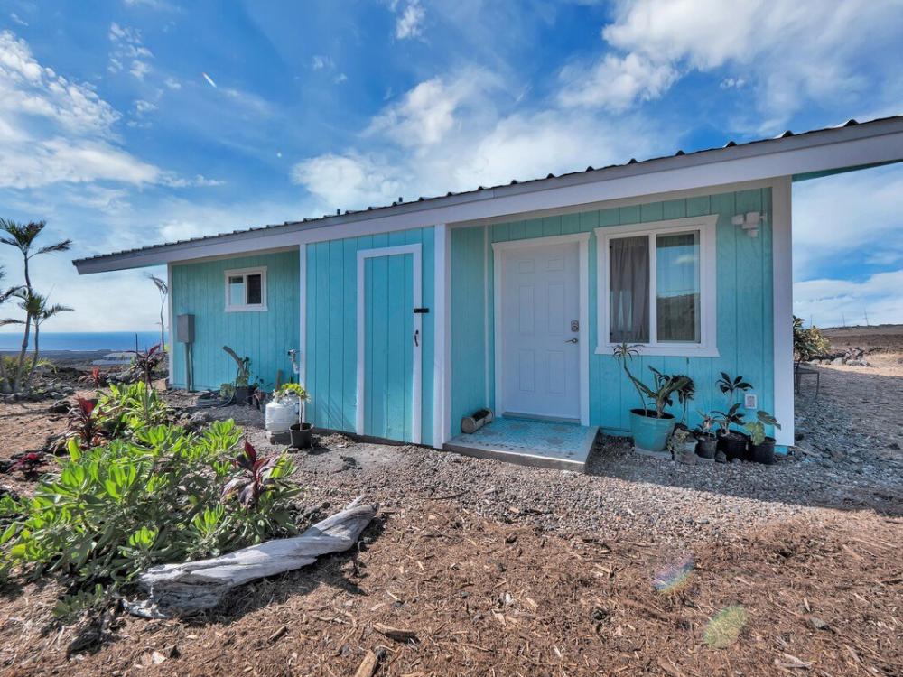 Currently Displayed Property Photo