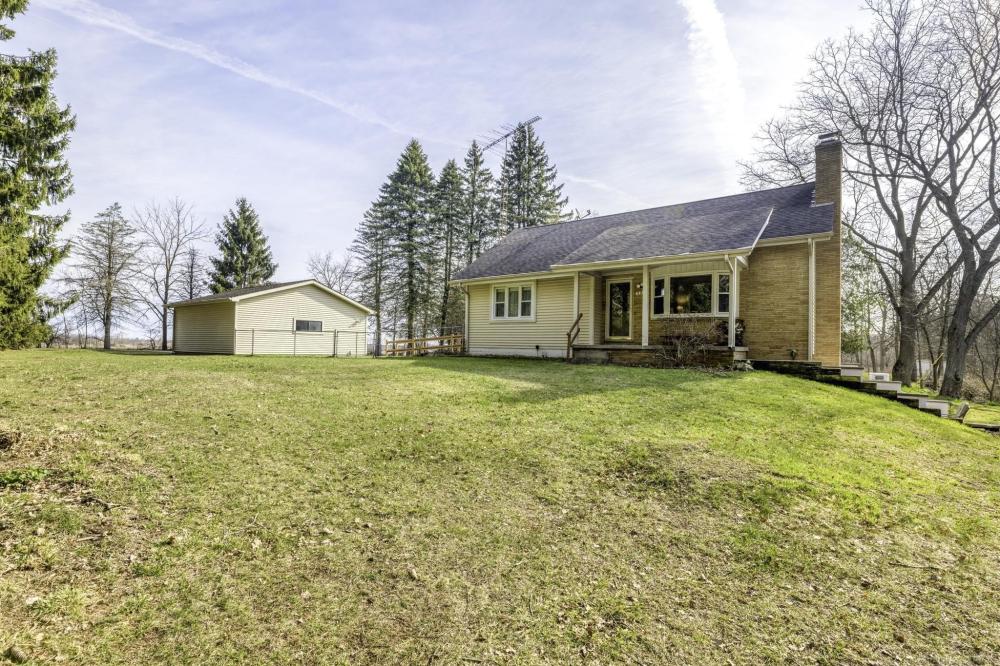 Currently Displayed Property Photo