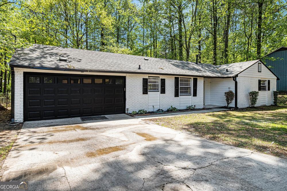 Currently Displayed Property Photo