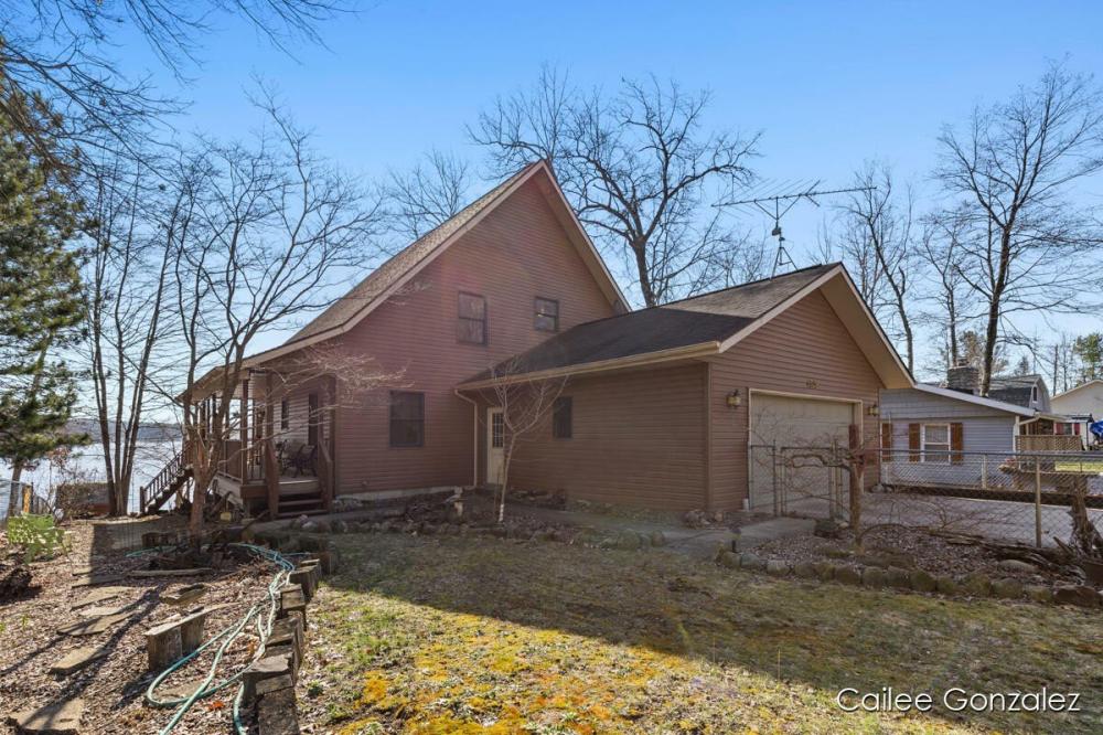 Currently Displayed Property Photo