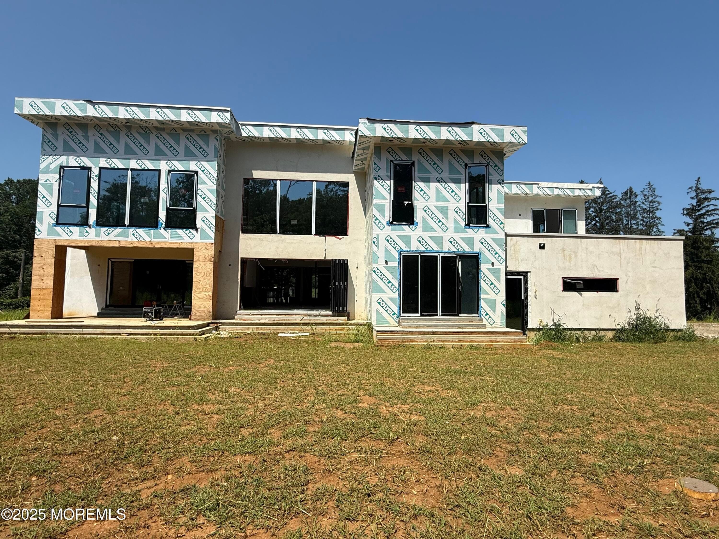 Currently Displayed Property Photo