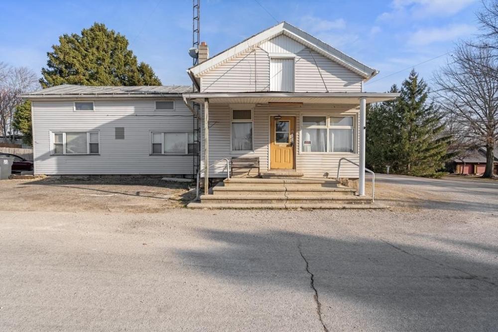 Currently Displayed Property Photo