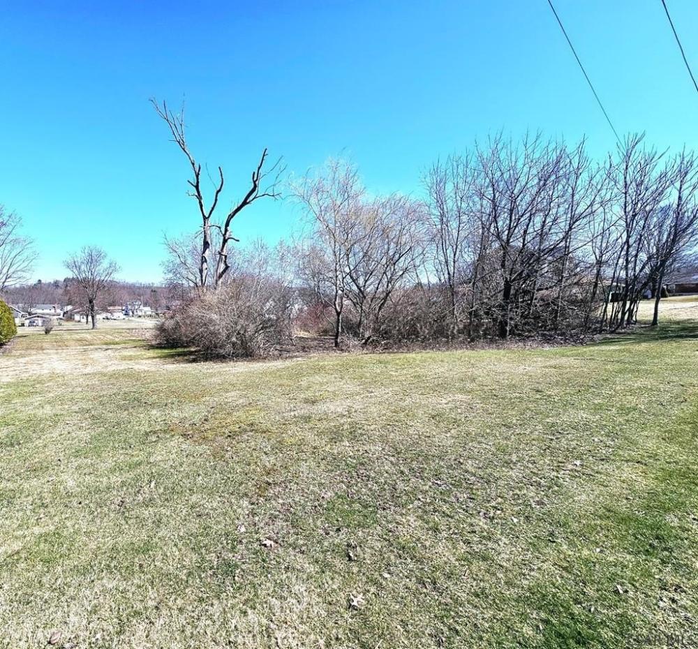 Currently Displayed Property Photo