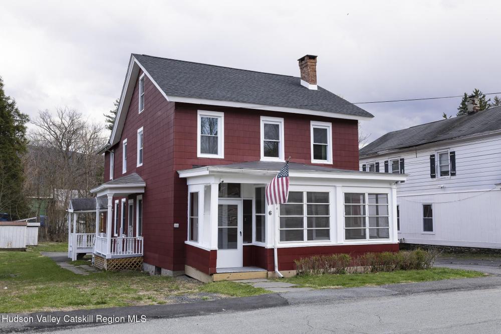 Currently Displayed Property Photo