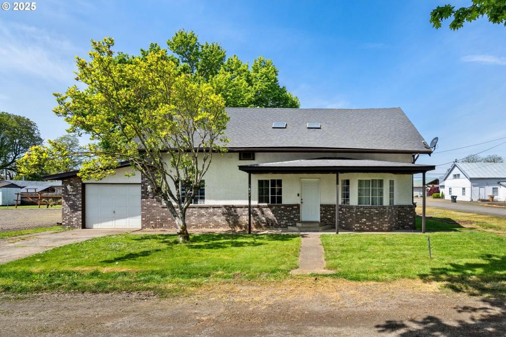 Currently Displayed Property Photo