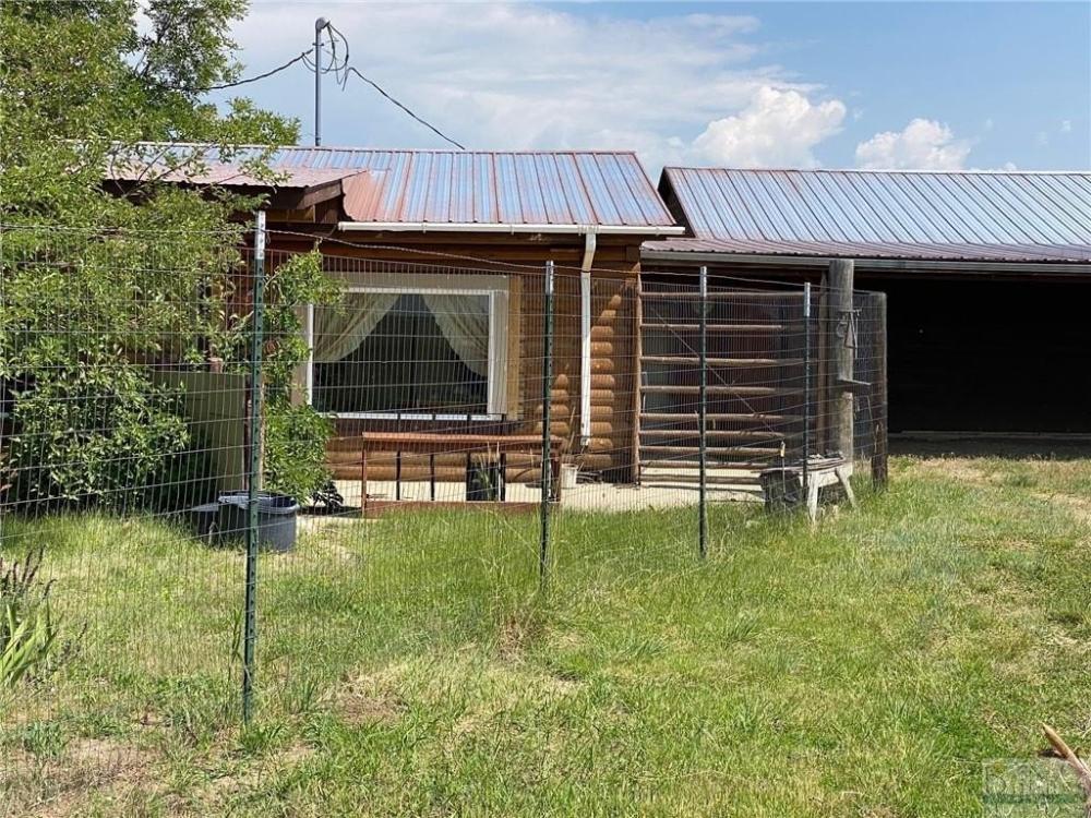 Currently Displayed Property Photo
