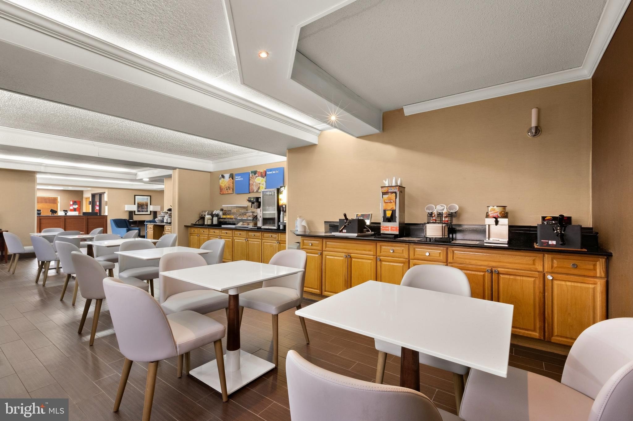 Currently Displayed Property Photo