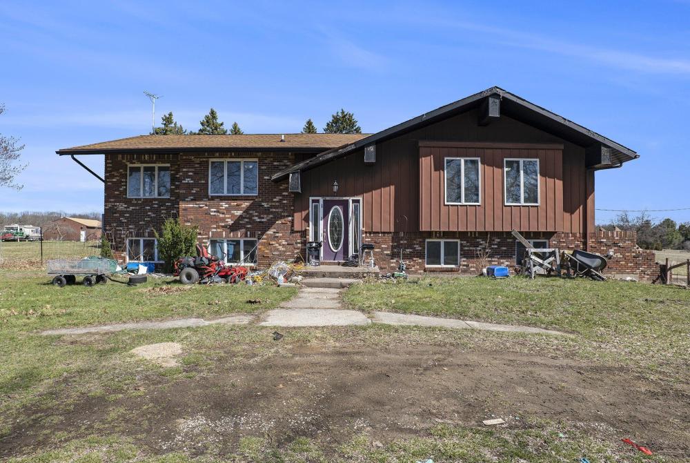 Currently Displayed Property Photo