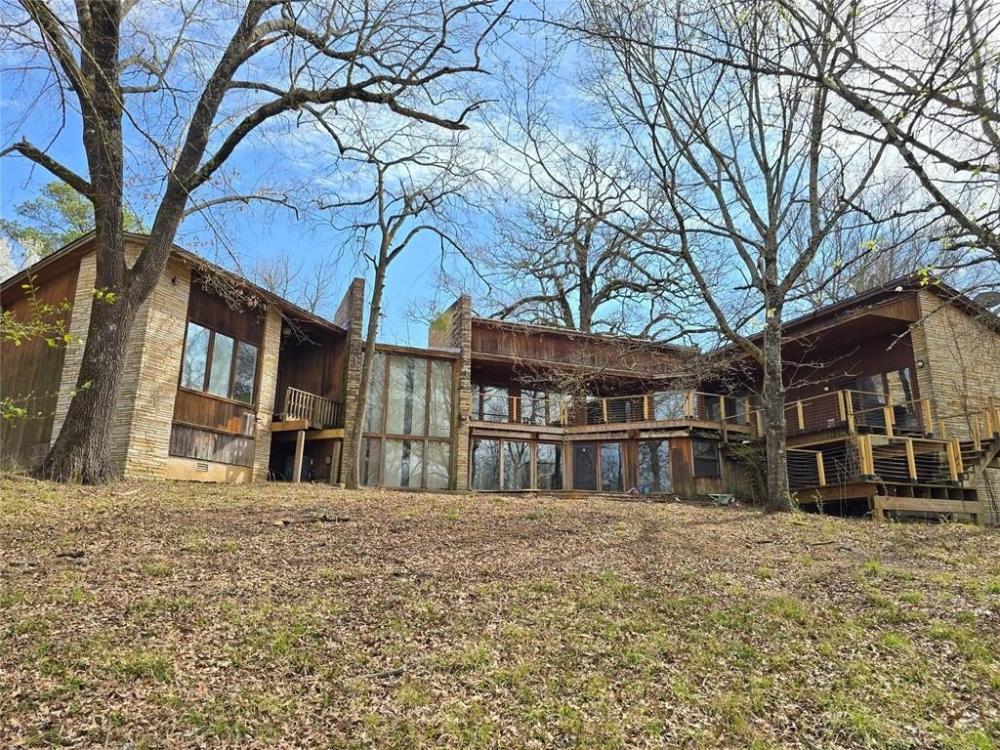 Currently Displayed Property Photo