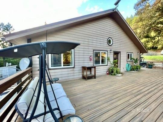 Currently Displayed Property Photo