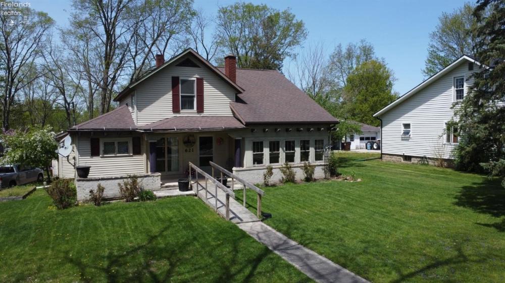 Currently Displayed Property Photo