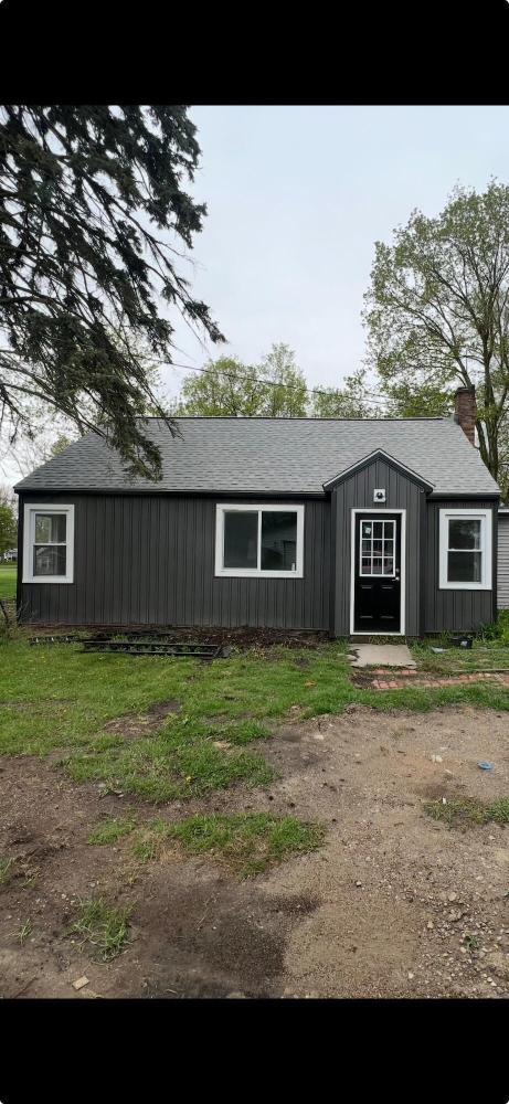 Currently Displayed Property Photo