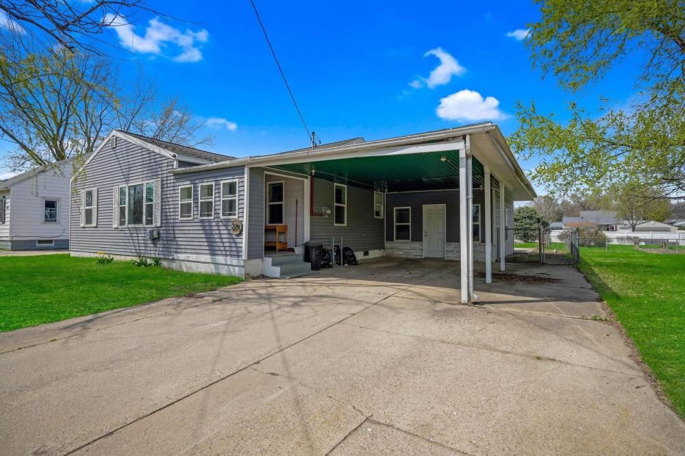 Currently Displayed Property Photo