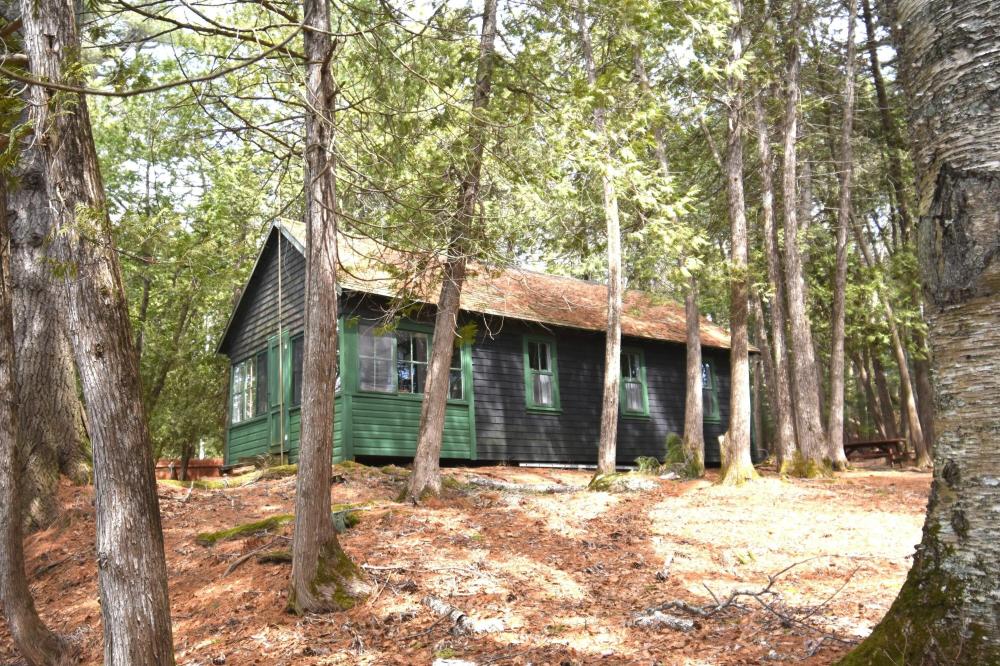 Currently Displayed Property Photo