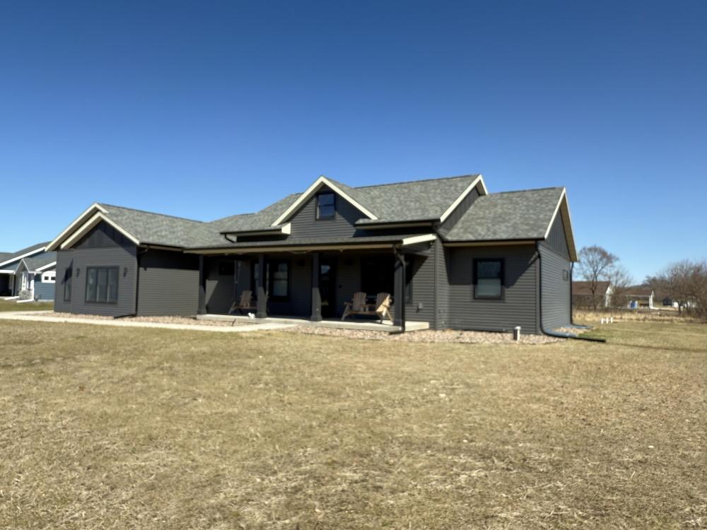 Currently Displayed Property Photo