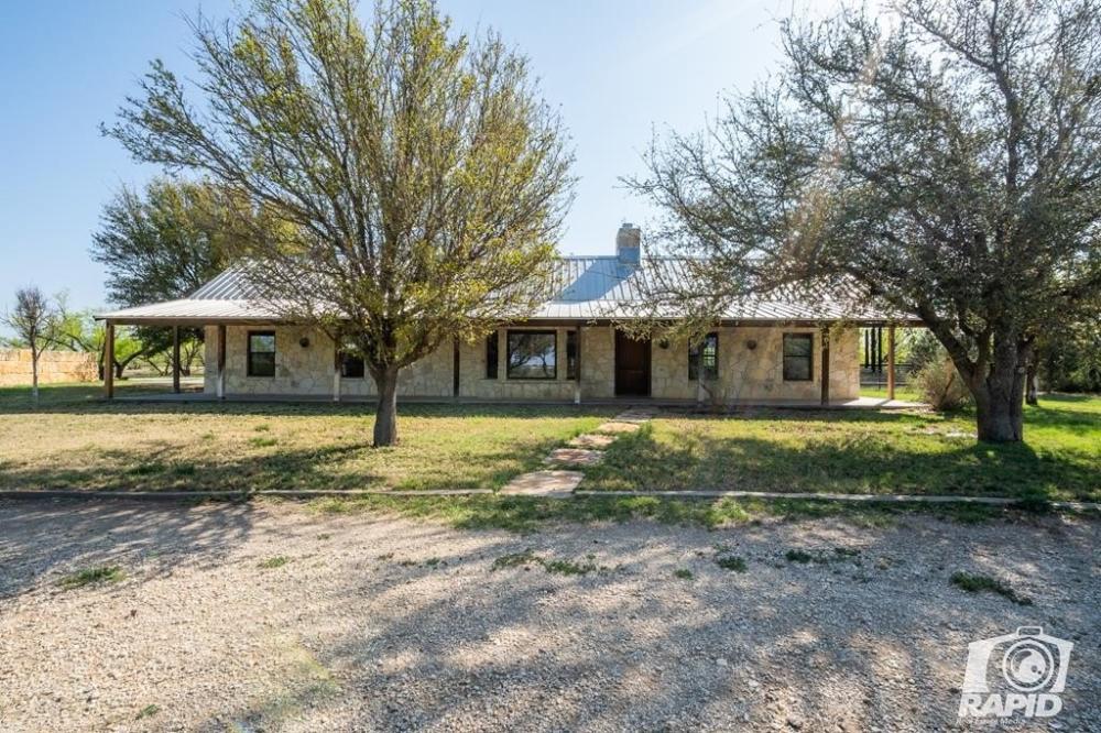 Currently Displayed Property Photo
