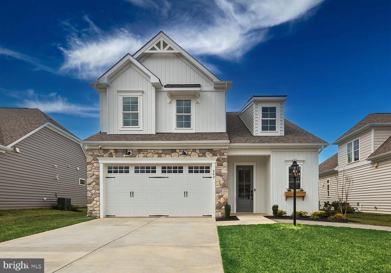 Currently Displayed Property Photo