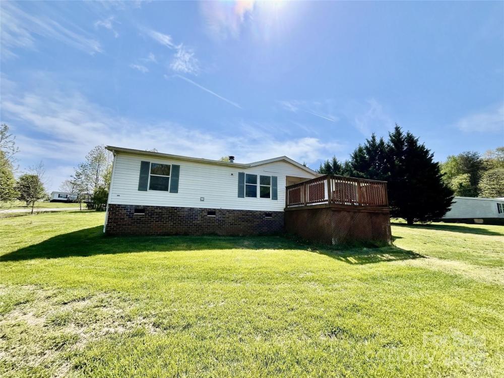 Currently Displayed Property Photo