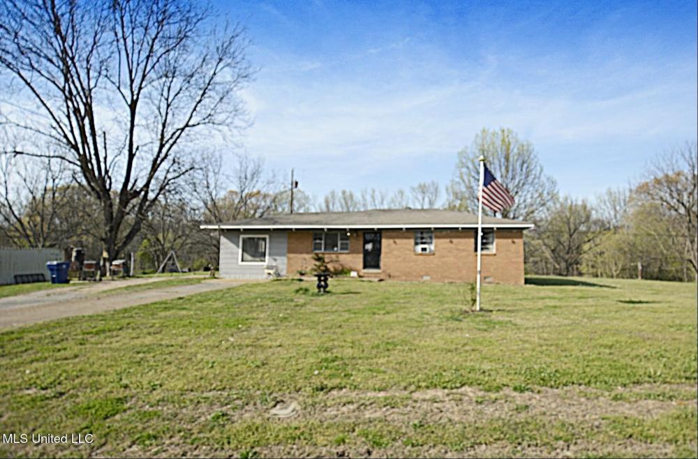 Currently Displayed Property Photo
