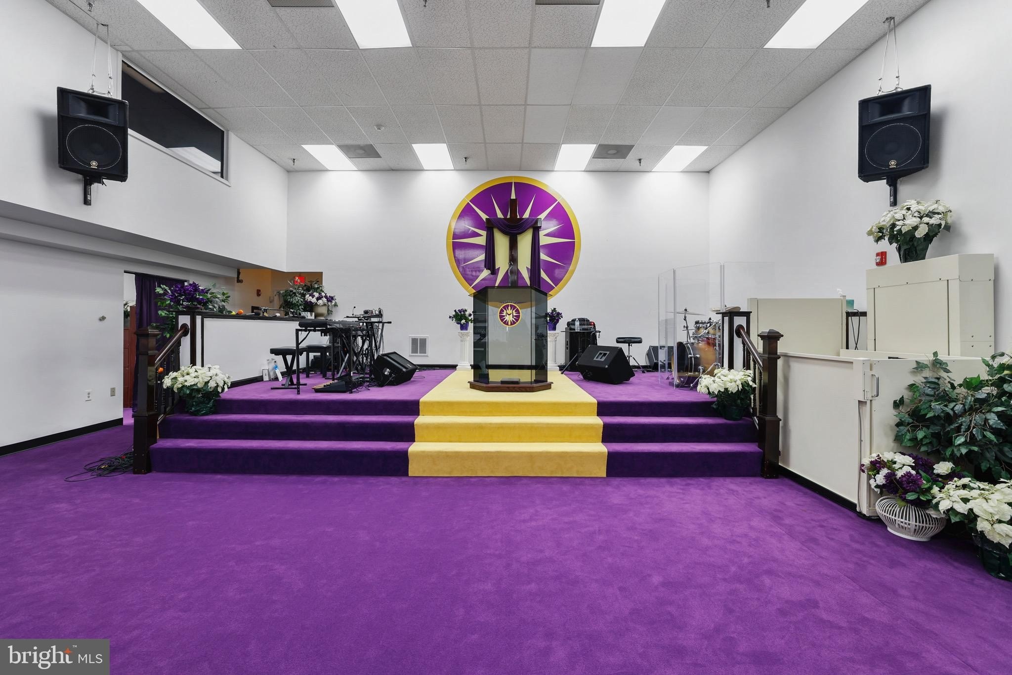 Currently Displayed Property Photo