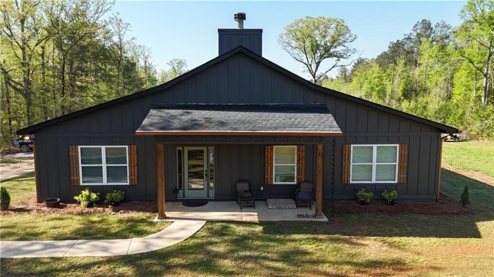 Currently Displayed Property Photo