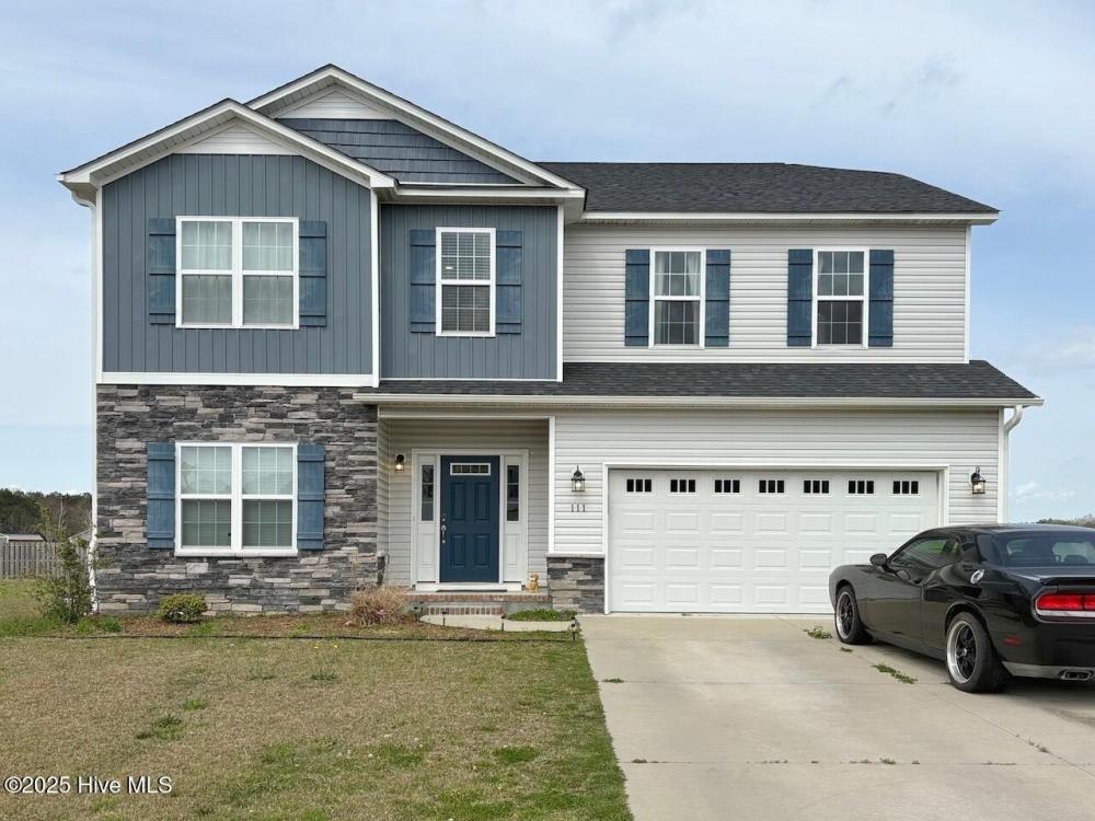 Currently Displayed Property Photo