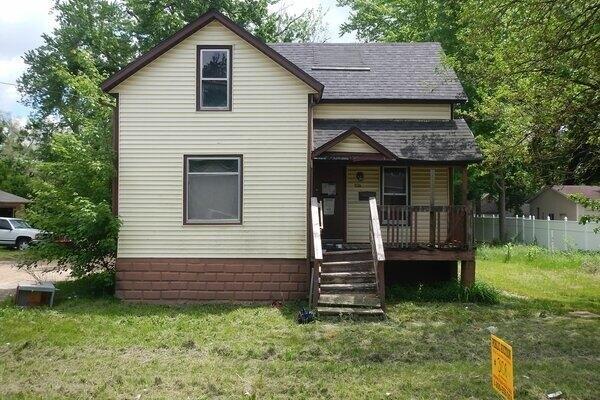 Currently Displayed Property Photo