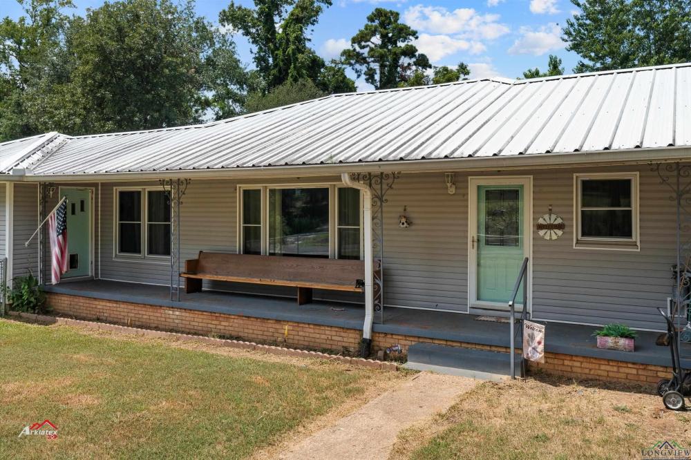 Currently Displayed Property Photo