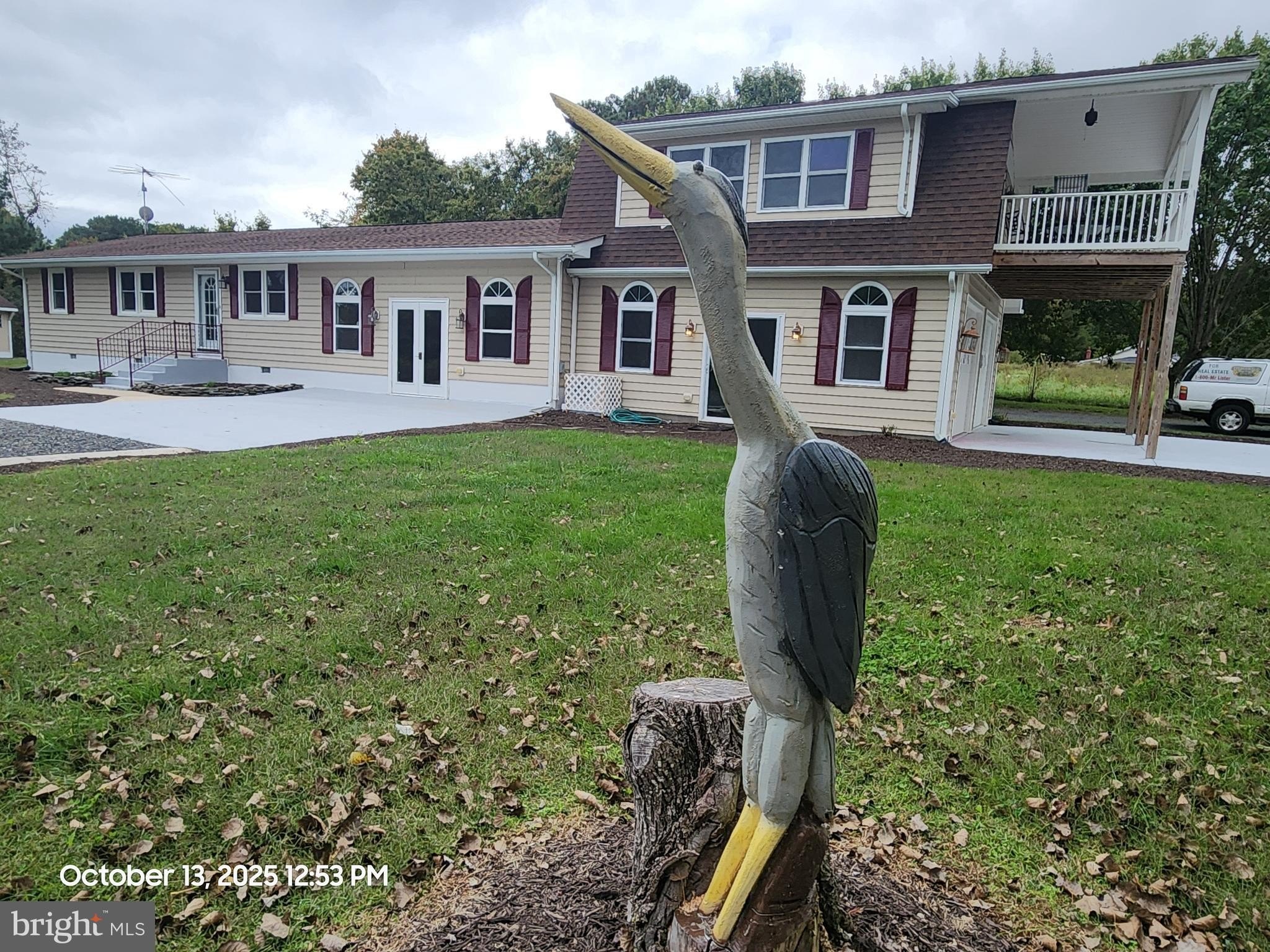 Currently Displayed Property Photo