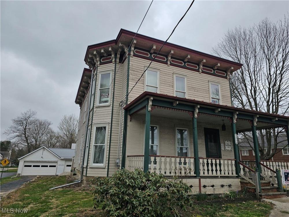 Currently Displayed Property Photo