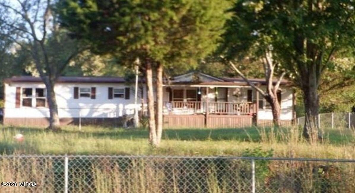 Currently Displayed Property Photo