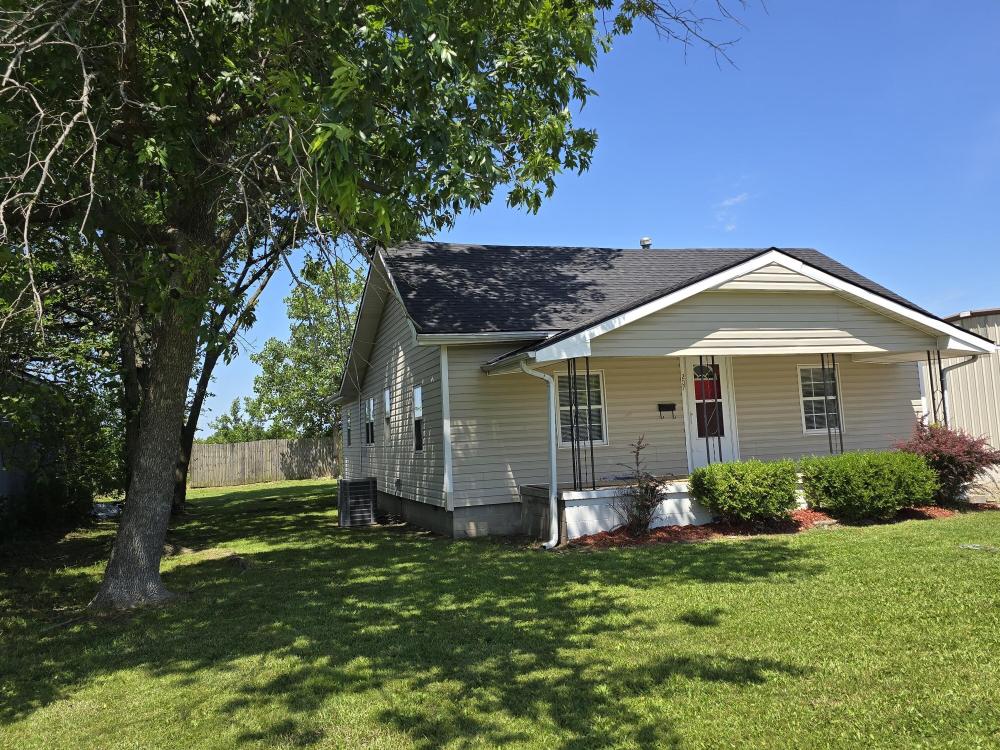 Currently Displayed Property Photo