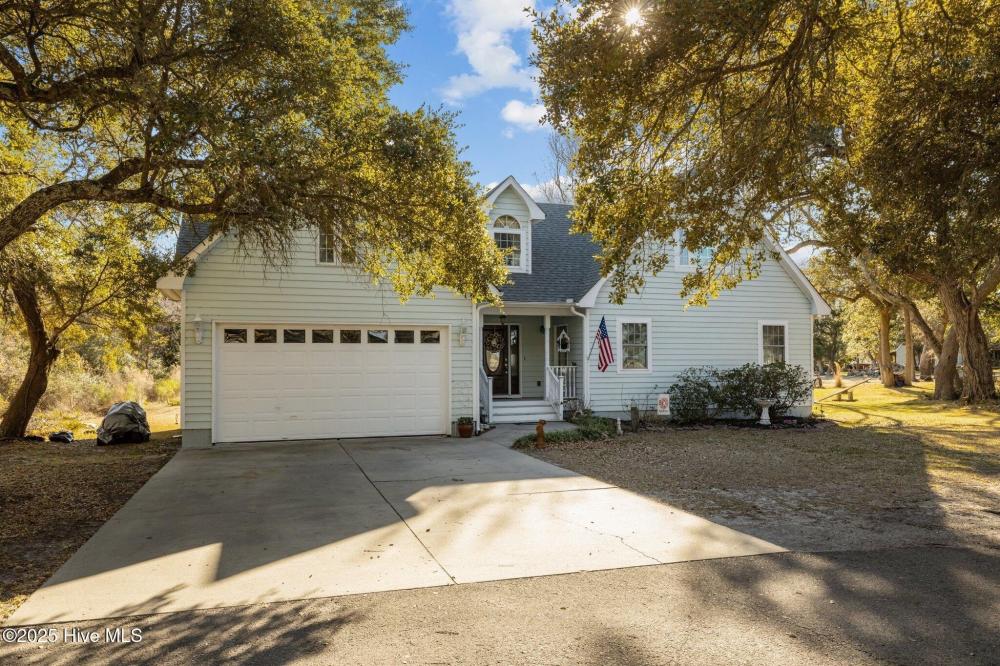 Currently Displayed Property Photo