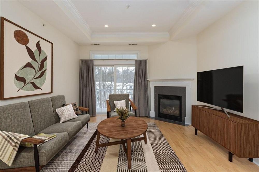 Currently Displayed Property Photo