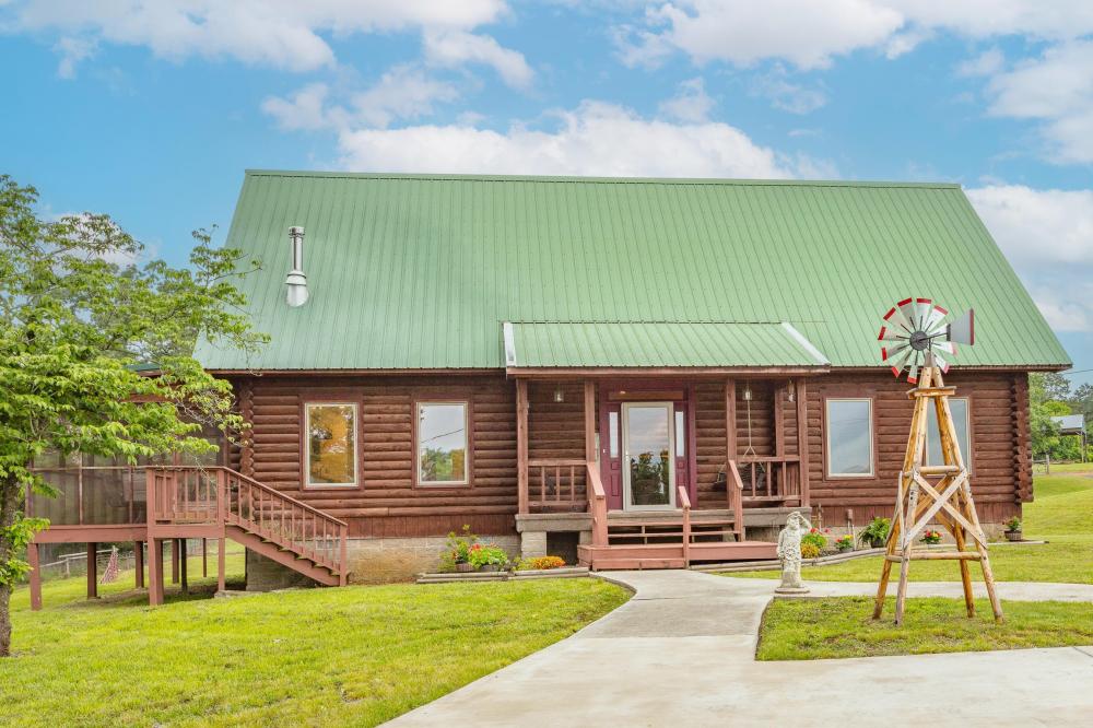 Currently Displayed Property Photo