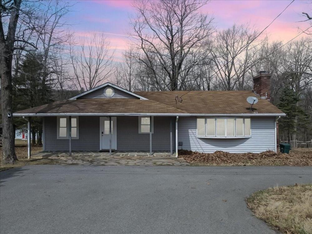 Currently Displayed Property Photo