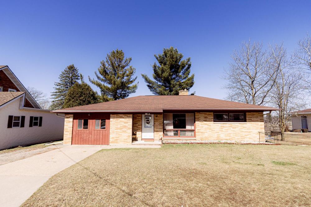 Currently Displayed Property Photo