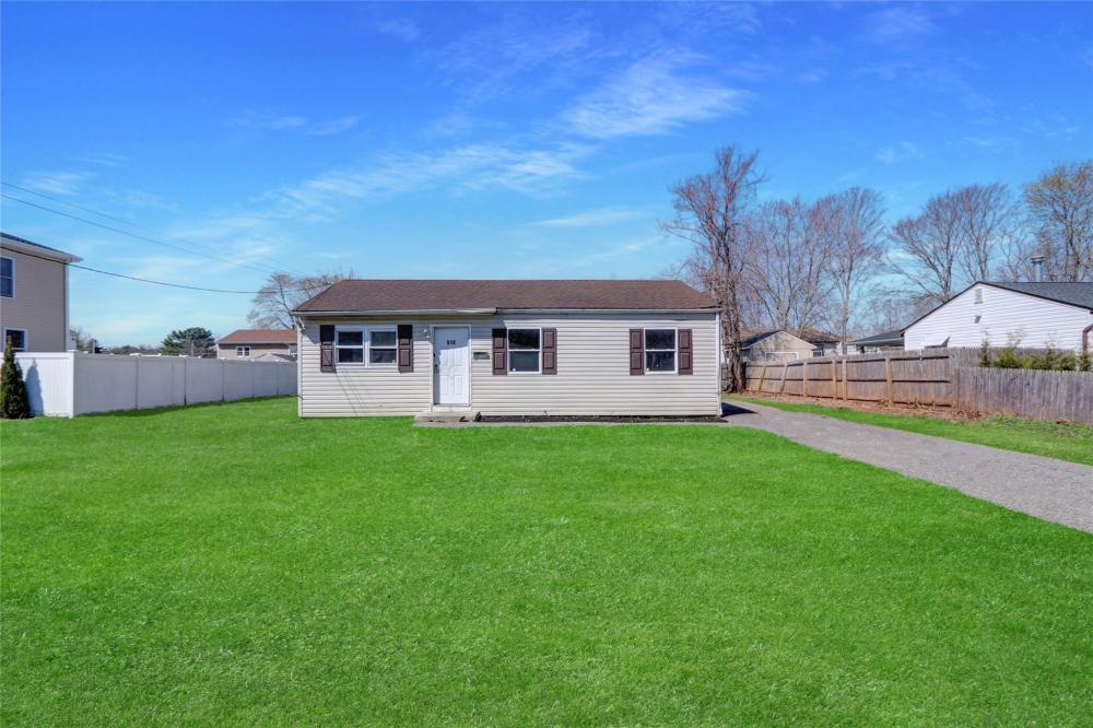 Currently Displayed Property Photo