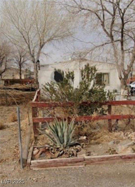 Currently Displayed Property Photo
