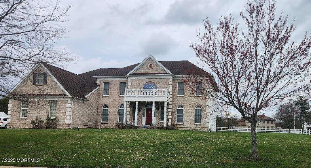 Currently Displayed Property Photo