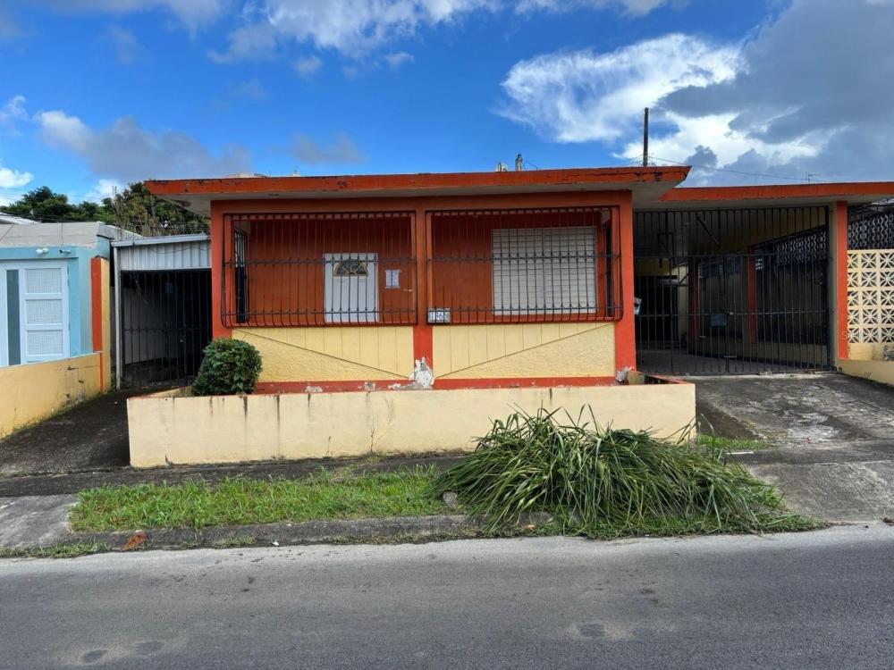 Currently Displayed Property Photo
