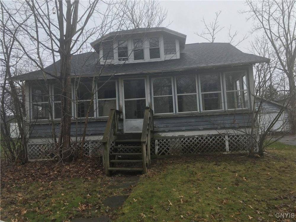Currently Displayed Property Photo