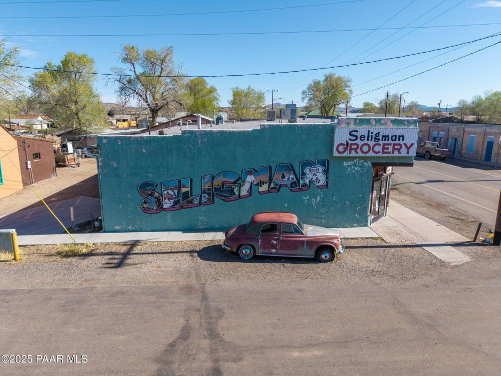 Currently Displayed Property Photo