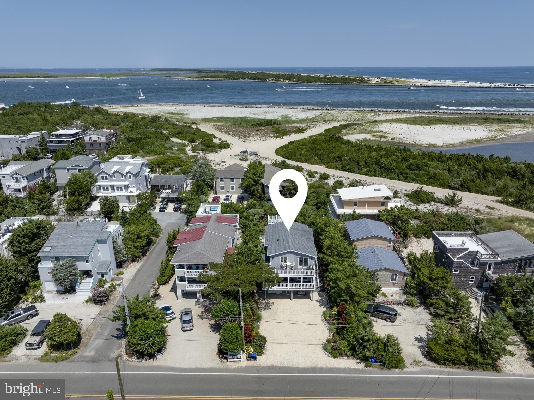 Currently Displayed Property Photo