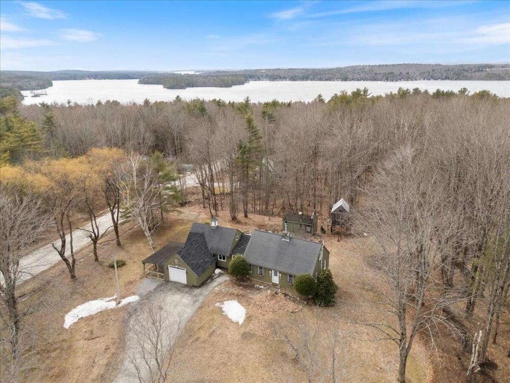 Currently Displayed Property Photo