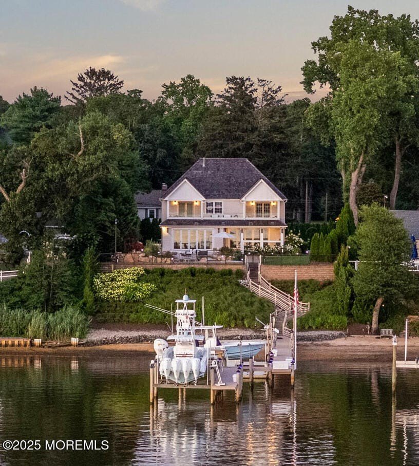 Currently Displayed Property Photo